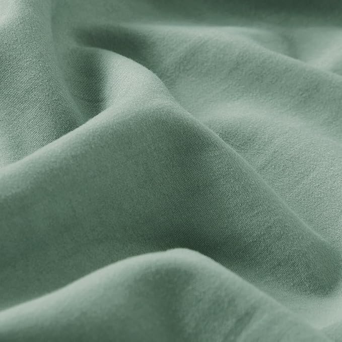Bedsure Sage Green Duvet Cover Full Size - 3 Pieces Prewashed Extra Soft Cotton-Like Bedding Set, Includes 1 Duvet Cover 80x90 Inches with Zipper Closure & 2 Pillow Shams, Comforter Not Included