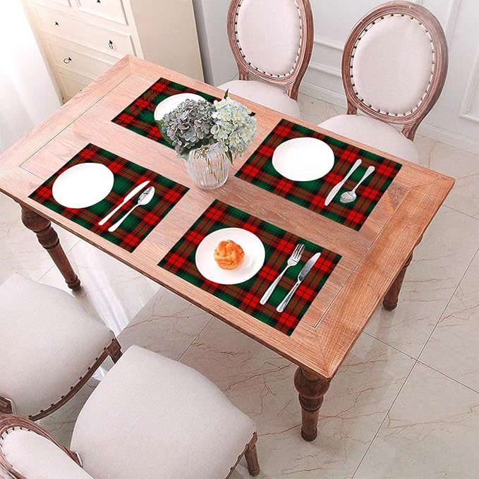 PVC Placemats Set of 6 Wipeable Table Mats Washable Heat Resistant Non Slip Vinyl Dining Table Mat for Kitchen Indoor Outdoor Patio Farmhouse Place Mats Christmas Green Red Grid Decorative