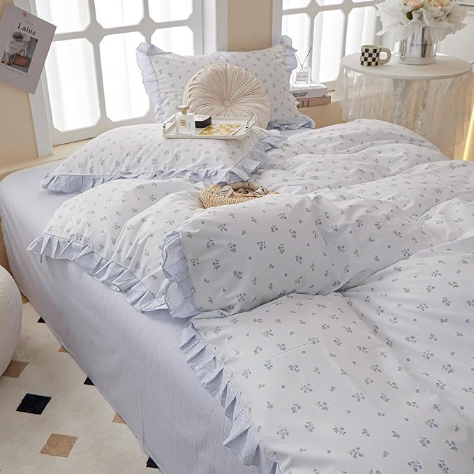 Reversible Ruffle Comforter Set Full Size Vintage Botanical Floral Bedding Comforter with 2 Pillowcases Boho Blue Floral Comforter Girls Flowers Coquette Bedding Set Fluffy Farmhouse Bed Comforter Set