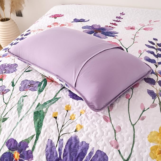 Anibedding Purple Quilt Set King, Floral Pattern Microfiber Bedspreads King Size 3 Pieces Lightweight Reversible Bedding Set with 2 Pillowcases(King, 104"x90")