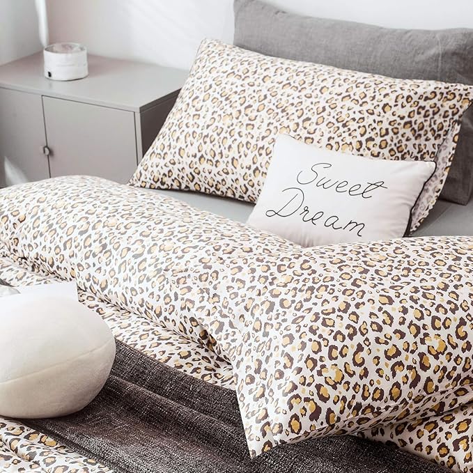 LifeTB Leopard Print Comforter Set Twin XL Floral Animal Cheetah Print Comforter Set 3 Pieces Leopard Pattern Bedding Comforter with 2 Pillowcases All Seasons Sexy Cheetah Print Comforter Set