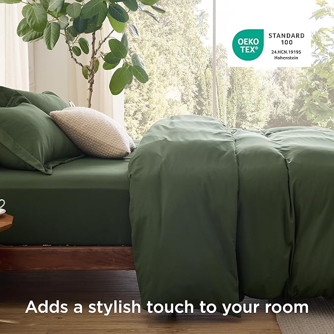 Bedsure Duvet Cover with Fitted Sheet Queen - Warm Deep Pocket, Hotel Luxury Soft Double Brushed Bedding Set with Zipper Closure, 1 Duvet Cover, 1 Fitted Sheet, 2 Pillow Shams, NO Comforter, Green