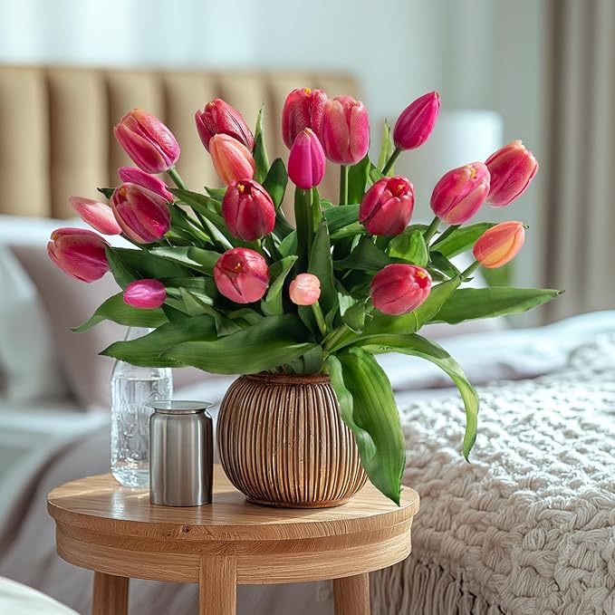 20PCS Fake Tulips Artificial Tulip Silk Flowers Fake PU Bouquet Artificial Flowers Faux Flowers with Gift Box Soft Faux Tulips Bouquets Arrangements for Party Wedding Home