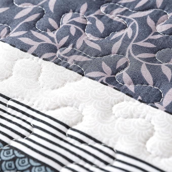 HoneiLife Queen Quilt Bedding Set - 3 Pieces Microfiber Quilt Sets Lightweight Bedspreads Reversible Coverlets Rustic Bed Cover Floral Bedding Set All Season Quilts-Grey