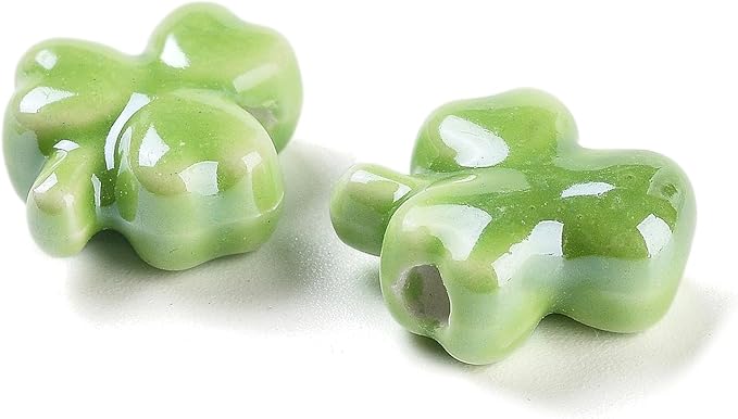 Beadthoven 30pcs Green Shamrock Clover Ceramic Beads St. Patrick's Day Handmade Porcelain Beads Lucky Clover Loose Craft Spacers for Bracelets Necklace DIY Jewelry Making Party Decorations 13x12mm
