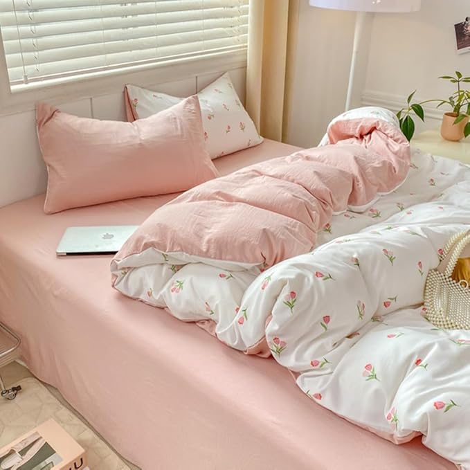 Nayoroom Pink Floral Duvet Cover Full Size Coquette Tulip Printed on White Reversible Comforter Cover 3 Pcs Girls Cottagecore Bedding Set with Pillow Sham Soft Lightweight Microfiber