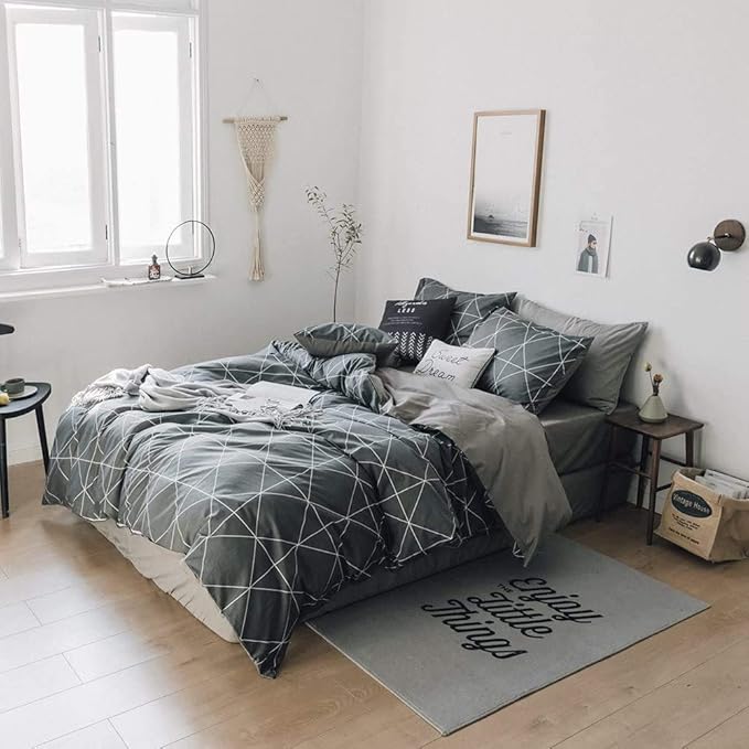 LifeTB Grey Plaid Comforter Set Queen Geometric Plaid Bedding Comforter Set 3 Pieces Plaid Grid Comforter with 2 Pillowcases Fluffy Soft Checkered Pattern Comforter Set for All Season Queen Size