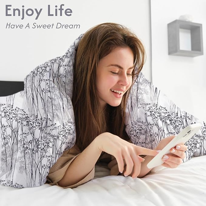 LONAVA King Botaincal 3 Pcs Duvet Cover Set, Breathable Soft Microfiber Deep Grey Lining Comforter Cover with Zipper Closure, and 2 Anti-Pilling, Fade Resistant Pillowcases, Winter Forest