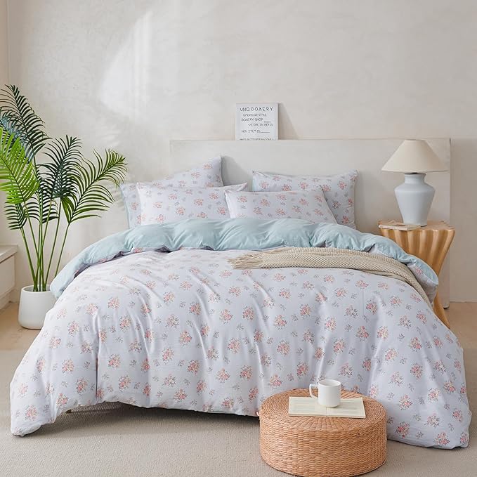 King Size Floral Comforter 3 Pieces Soft Chic Crinkle Gauze Fabric Garden Style Flower Print Botanical Comforter for All Seasons Luxury Warmth Comfy Breathable with 2 Pillowcases