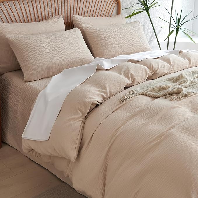 King Duvet Cover Set - 3 Piece Luxury Double-Layer Crinkle Gauze Bedding in Beige, All Season Soft Breathable Comfy Microfiber with Zipper Closure