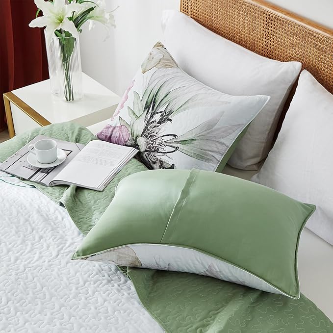 Yogeneg King Size Quilt Set, Elegant Floral Botanical Pattern Green Bedding Set,3 Piece Lightweight Soft Summer Bedspread Coverlet with 2 PIillow Sham for All Season(Green Floral,110"x96")