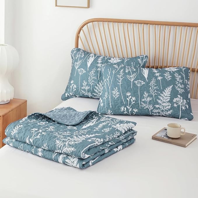 JANZAA Quilts Queen Size Bed Spread Botanical 3 Pieces Quilts Queen Size Sets with Floral Pattern Lightweight Microfiber Bedding Reversible 1 Quilt and 2 Pillow Cases-Mineral Blue