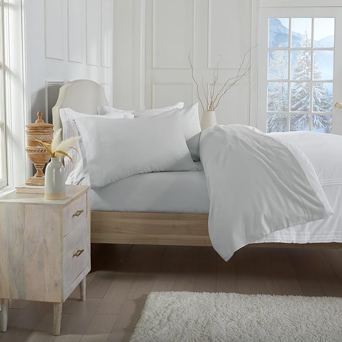 Market & Place 100% Cotton Queen Flannel Sheet Set | 4 Piece Deep Pocket Solid Cozy Winter Bed Sheets | Double Brushed for Extra Softness & Comfort | Chalet Collection (Queen, Light Grey)