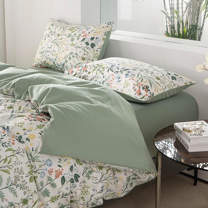 Floral Comforter Set Queen Soft Bedding Comforter Set 3 Pieces Garden Style Green Red Flower Print Botanical Flowers Comforter Set for All Seasons 1 Comforter and 2 Pillowcases (Floral, Queen)