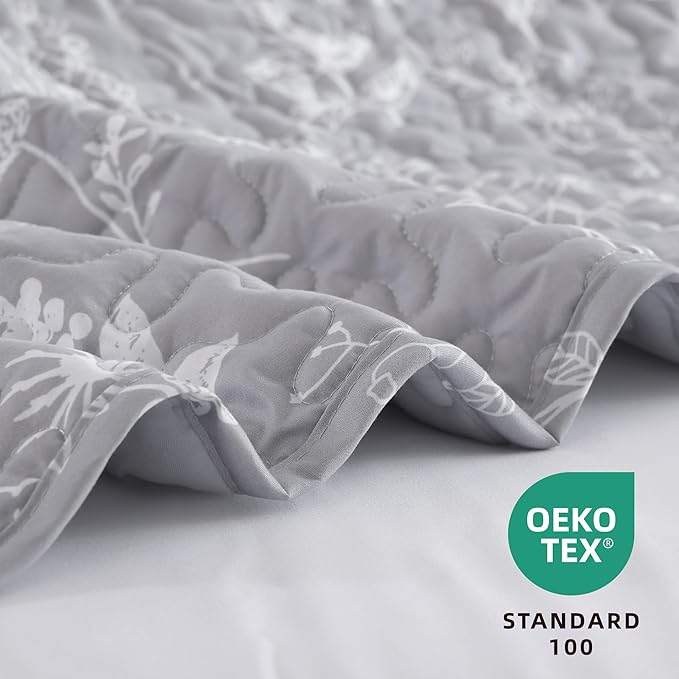 JANZAA Quilts Queen Size Bed Spread Botanical 3 Pieces Quilts Queen Size Sets with Floral Pattern Lightweight Microfiber Bedding Reversible 1 Quilt and 2 Pillow Cases-Grey