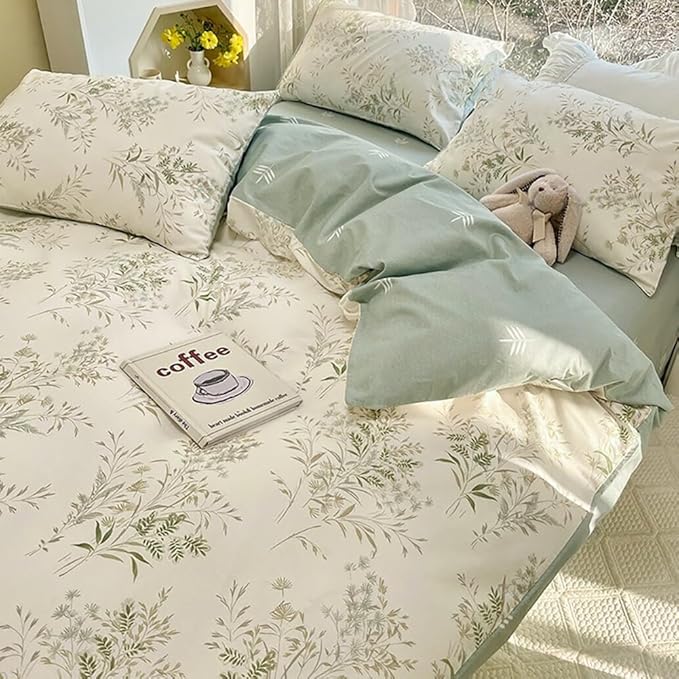 LifeTB Floral Botanical Comforter Set Full Size, Aesthetic Flower Leaves Pattern Cute Floral Bedding Comforter Set, 3 Pieces Lightweight Soft Fluffy Botanical Flowers Comforter with 2 Pillowcases