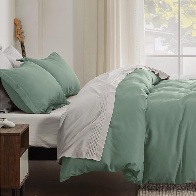 Bedsure Duvet Cover Full Size - Soft Double Brushed Bedding Set for Kids & Adults, Zipper Closure, 3 Pieces, Includes 1 Duvet Cover (80"x90") & 2 Pillow Shams, NO Comforter, Sage Green