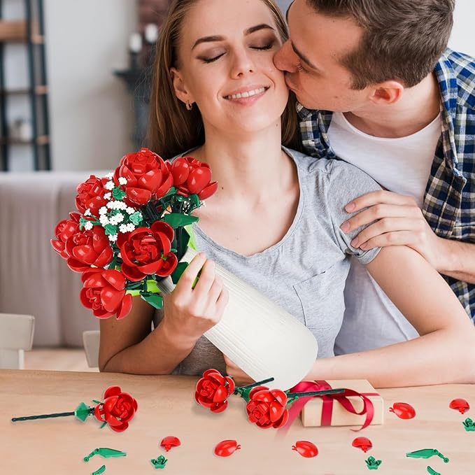 780 PCS Red Rose Building Flower Bouquet Kit for Adults & Kids, DIY Artificial Flowers Set for Home Decor, Desk Display, Gifts for Women, Girls (Red Rose)