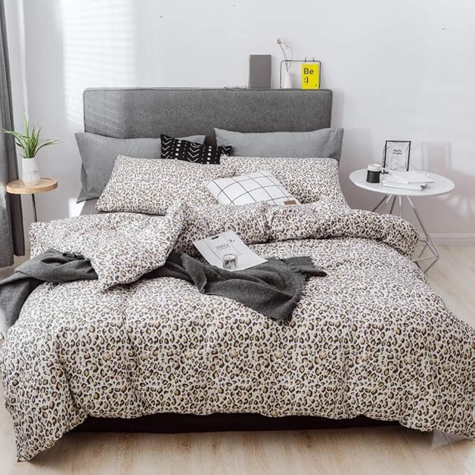 LifeTB Leopard Print Comforter Set Twin XL Floral Animal Cheetah Print Comforter Set 3 Pieces Leopard Pattern Bedding Comforter with 2 Pillowcases All Seasons Sexy Cheetah Print Comforter Set