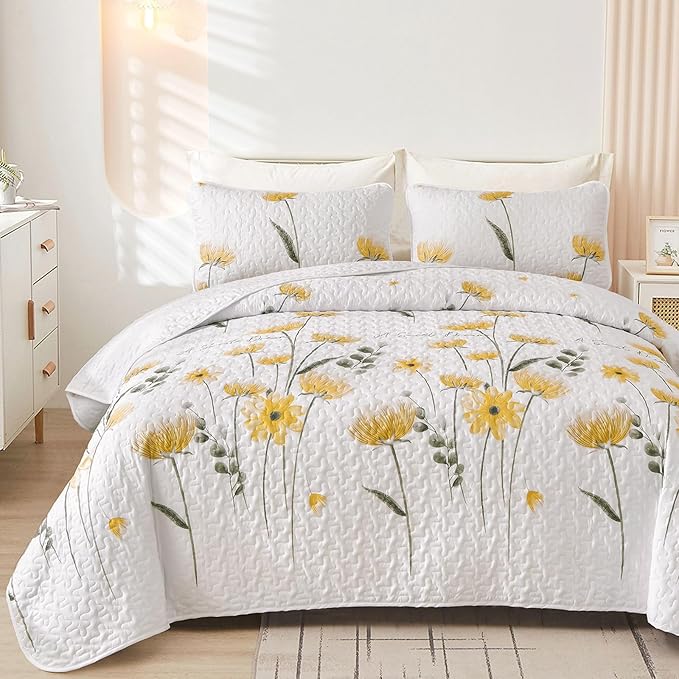 Dinjoy Twin Quilt Set Cute Floral Bedspread Yellow Flower Quilts Microfiber Lightweight Spring Bedding Sets Reversible Soft Quilted Bed Coverlet for Summer (68"x86")