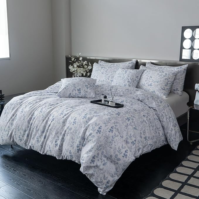 Floral Comforters Full Size 3-Piece Soft Chic Garden Style Blue Floral Print Lightweight Botanical Flower Comforter Set for All Seasons - 1 Comforter and 2 Pillowcases