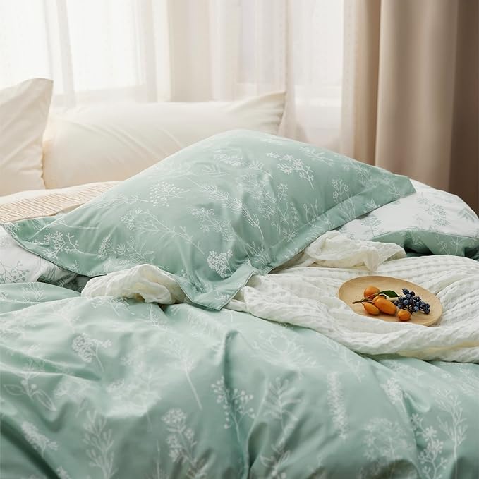 Bedsure Duvet Cover Queen Size - Reversible Green Queen Duvet Cover Set with Zipper Closure, 3 Pieces Floral Patterned Bedding Set with 8 Corner Ties and 2 Pillow Shams