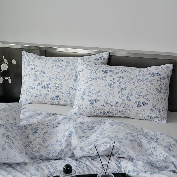 Floral Comforters Full Size 3-Piece Soft Chic Garden Style Blue Floral Print Lightweight Botanical Flower Comforter Set for All Seasons - 1 Comforter and 2 Pillowcases