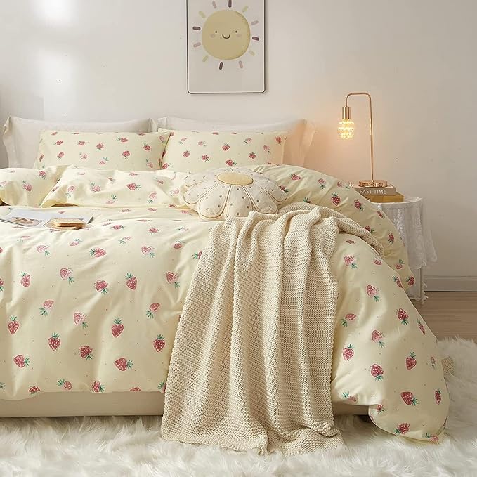 LifeTB Cute Strawberry Duvet Cover Full Size Soft Cotton Kawaii Strawberry Bedding Sets Kids Girls Bedroom Decor Cotton Comforter Cover 3 Pieces Cute Fruit Bedding Set Cream White with 2 Pillowcases