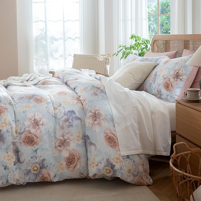 Queen Size Comforter Floral 3 Pieces Soft Chic Crinkle Gauze Fabric Peony Floral Print Lightweight Botanical Flower Comforter for All Seasons Luxury Warmth Comfy Breathable with 2 Pillowcases