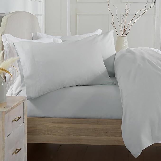 Market & Place 100% Cotton Twin Flannel Sheet Set | 3 Piece Deep Pocket Solid Cozy Winter Bed Sheets | Double Brushed for Extra Softness & Comfort | Chalet Collection (Twin, Light Grey)
