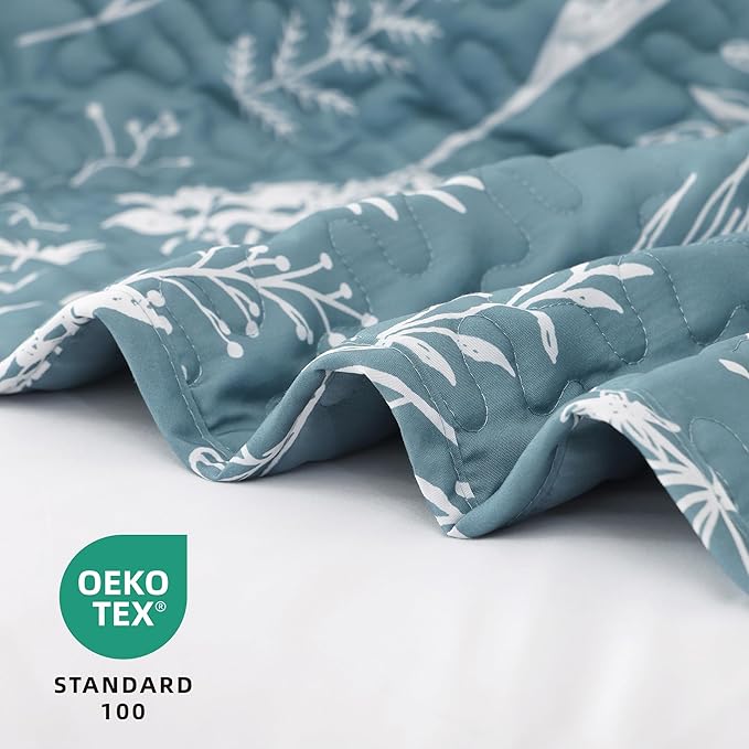 JANZAA Quilt King Size Mineral Blue Quilt Bed Spread Boho Quilt with Floral Pattern Microfiber Quilts Set 3 Pieces Lightweight Comforter Reversible Bedding Set,1Quilt 104x90 inches, 2 Pillowcases