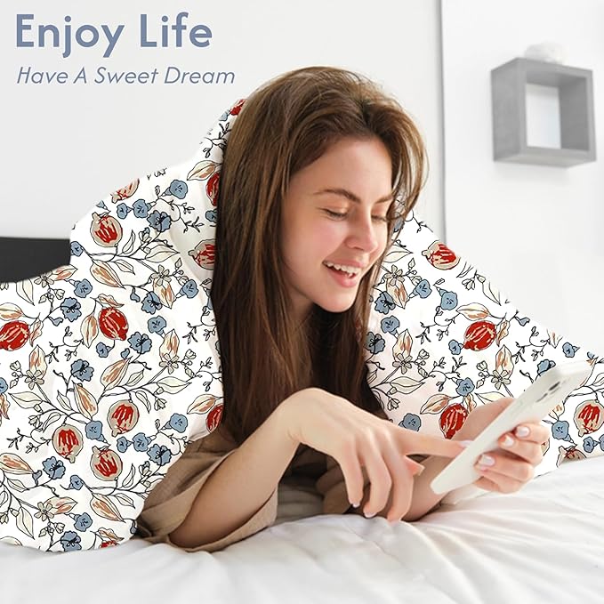 LONAVA King Flower 3 Pcs Duvet Cover Set, Breathable Soft Microfiber White Lining Comforter Cover with Zipper Closure, and 2 Anti-Pilling, Fade Resistant Pillowcases, Red Bud