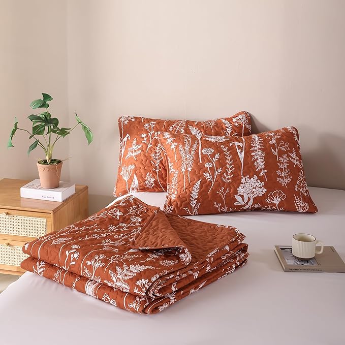 JANZAA Terracotta Bed Spread Boho Quilt with Floral Pattern Microfiber Quilts Set - 3 Pieces Lightweight Comforter Reversible Bedding - 1 Quilt 104x90 inches, 2 Pillowcases