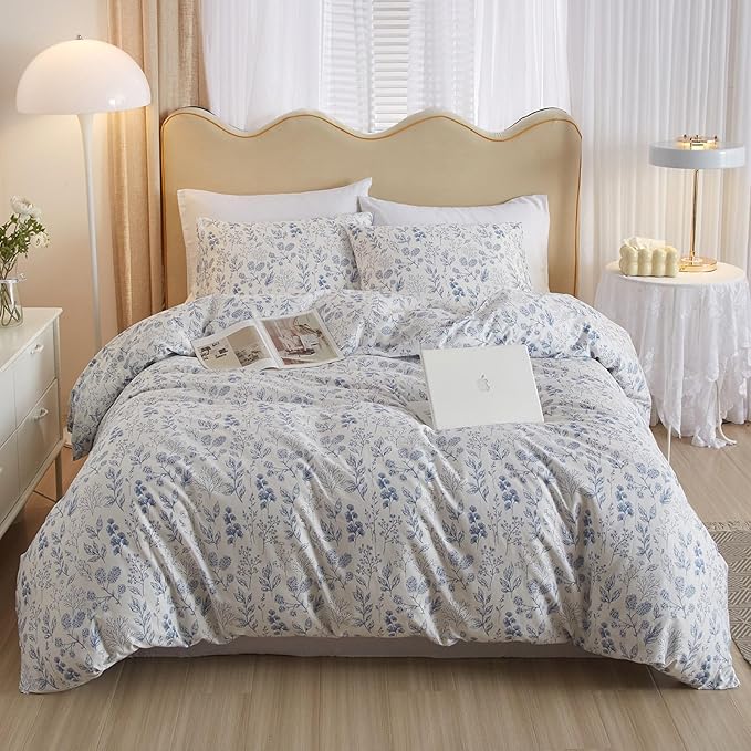 HighBuy White Blue Floral Cottagecore Boho Comforter Set, Full Size, 3 Piece, 1 Comforter & 2 Pillowcases, All Season