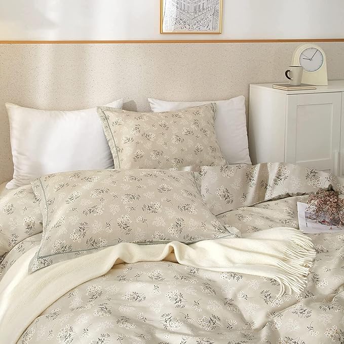 LifeTB Vintage Boho Floral Comforter Set Queen Soft Fluffy Beige Floral Bedding Comforter Set 1 Queen Comforter with 2 Pillowcases Garden Style Vintage Flower Botanical Comforter Set for All Seasons