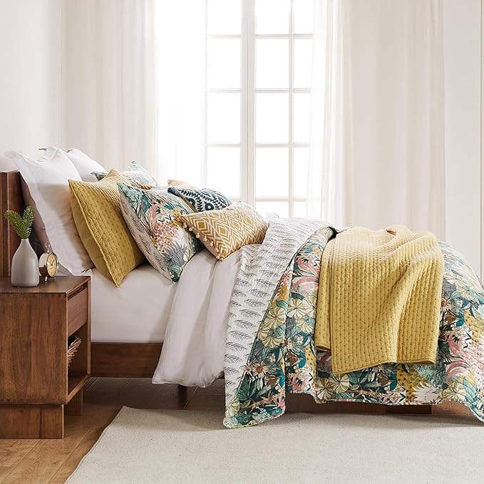 Levtex Home Cross Stitch Reversible Full/Queen Quilt Set (88x92in) with 2 Pillow Shams (26x20in) - Stitch Texture - Ochre - Cotton Full/Queen Size Quilt Bedding Set - Lightweight, Soft, Pre-Washed
