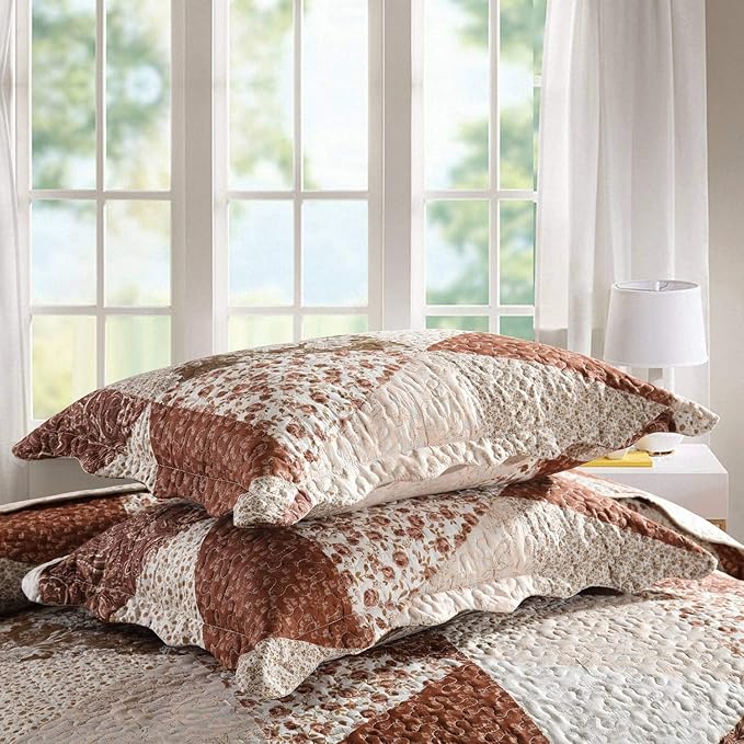 HoneiLife Queen Size 3 Piece Microfiber Quilt Set - Brown Triangle Pattern, 90x96 Inch