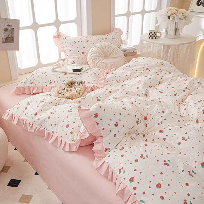 Pink Ruffle Duvet Cover Full Cute Strawberry Duvet Cover Girls Princess Lace Bedding Set Cotton Ruffled Comforter Cover Kawaii Strawberry Fruits Print Lace Bedding Comforfer Cover with 2 Pillowcases