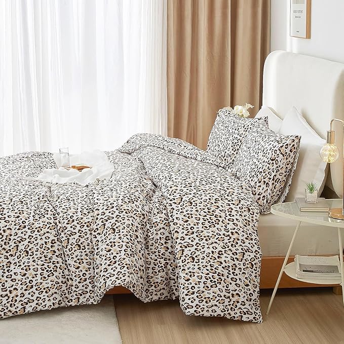 LifeTB Animal Cheetah Print Comforter Set King 3 Pieces Floral Leopard Print Comforter Set 1 King Comforter with 2 Pillowcases Chic Leopard Pattern Bedding