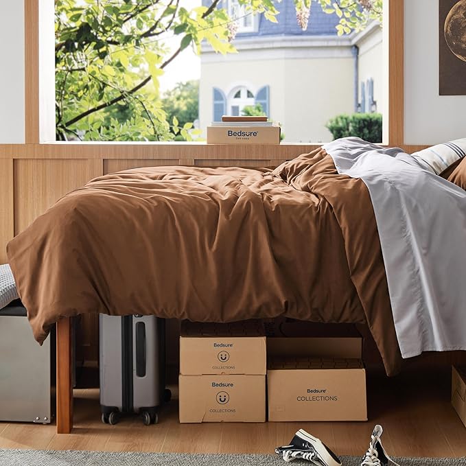 Bedsure Duvet Cover Twin/Twin XL Size - Soft Double Brushed Bedding Set for Kids & Adults, Zipper Closure, 2 Pieces, Includes 1 Duvet Cover (68"x90") & 1 Pillow Sham, NO Comforter, Brown