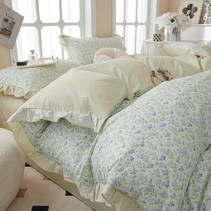 Green Floral Ruffle Comforter Set Queen Girls Cute Blue Flowers Comforter Fluffy Soft Cottagecore Bedding Set Vintage Botanical Comforter with 2 Pillowcases Romantic Lace Boho Bed Comforter Set