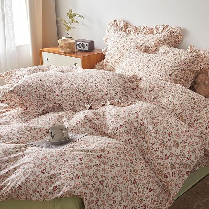 LifeTB Pink Red Flower Comforter Set King Vintage Garden Style Blooming Floral Comforter with 2 Ruffle Pillowcases Aesthetic Floral Bedding Set Soft Fluffy Cottagecore Comforter Set for Girls Women