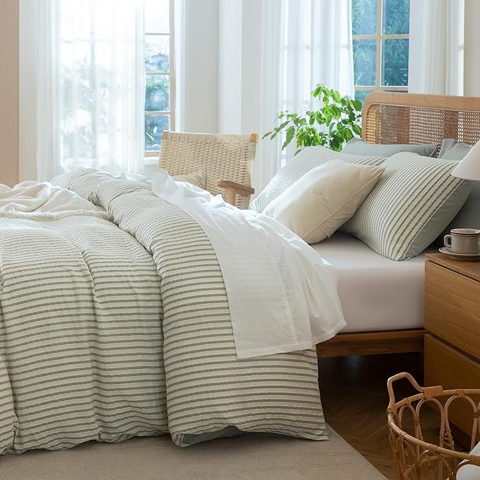 Striped Duvet Cover Queen Washed Microfiber Jacquard 3 Pieces Bedding Set, White Grayish Green Vertical Ticking Stripes Pattern Comforter Cover with Zipper Closure Breathable Durable Soft Comfy