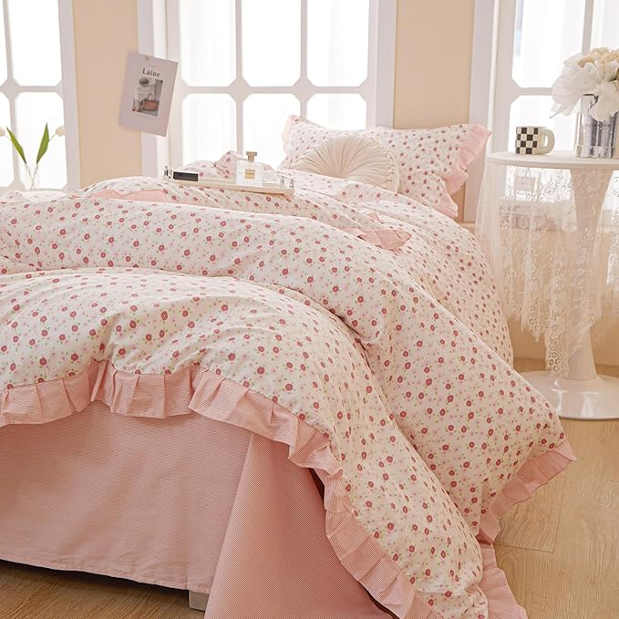 VM VOUGEMARKET Pink Floral Comforter Set Full,1 Fluffy Ruffle Comforter with 2 Pillow Shams Soft Comfy Reversible Stripes Bedding Comforter Set for All Seasons-79 x90