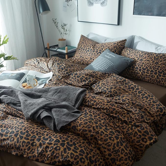 LifeTB Leopard Print King Size Comforter Set Animal Cheetah Printed Comforter Soft Fluffy 3 Pieces Floral Bedding Comforter with 2 Pillowcases Farmhouse Leopard Print Comforter Set for All Season