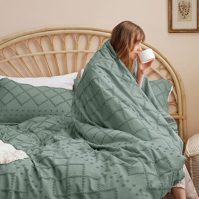 Bedsure Boho Twin Duvet Cover Size - Green Breathable & Soft Boho Bedding, Machine Washable Comforter Cover for All Seasons, Includes 1 Duvet Cover 68"x90" with 1 Pillow Sham & Zipper Closure