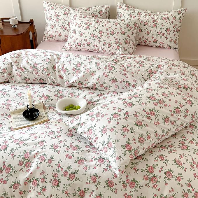 VM VOUGEMARKET Gilr's Comforter Set Twin XL Pink Flower Bedding Comforter with 2 Pillowcases,All Season Use Fluffy Soft & Lightweight Cottagecore Comforter Set for Teen Girls 68"x90"