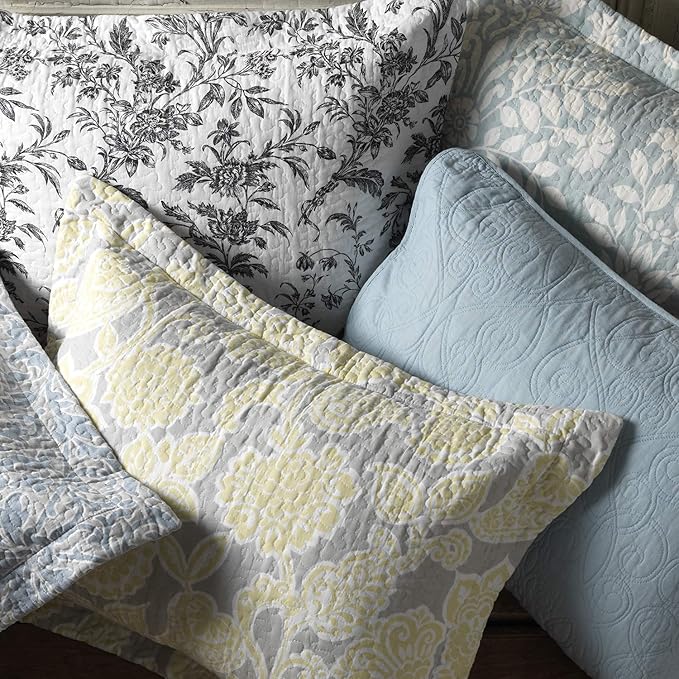 Laura Ashley - Queen Quilt Set, Soft & Reversible Cotton Floral Bedding with a Medium Weight Feel, 3 Piece Bed Set with Matching Pillowcases (Paisley Printed Patchwork Blue)