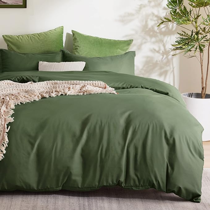 Bedsure Duvet Cover Queen Size - Only Includes 1 Duvet Cover (90"x90"), Hotel Luxury Soft Double Brushed All Season Bedding for Kids & Adults, Zipper Closure, NO Comforter, Olive Green