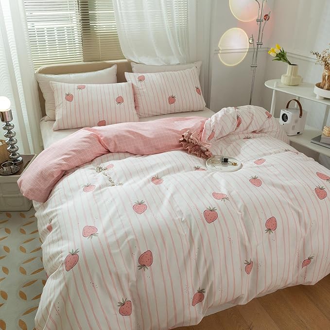 Cute Strawberry Duvet Cover Twin XL Soft 100% Cotton Pink Strawberry Bedding Sets Lightweight Kids Fruit Duvet Cover for Boys Girls Kawaii Bedroom Decor Reversible Pink Plaid Twin XL Bedding Set
